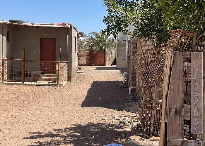 Modern & Charming 2br - Navy House * دهب