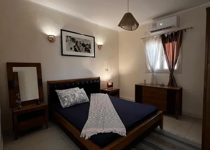 شقة Modern & Charming 2br - Navy House