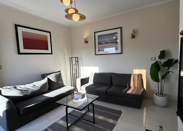 Modern & Charming 2br - Navy House شقة